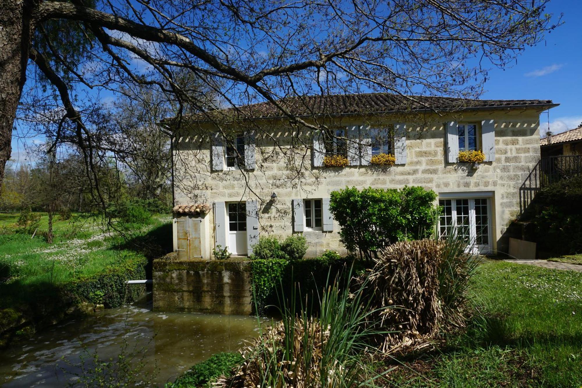 Moulin Notre Dame Hotel Saint-Genes-de-Castillon Exterior photo