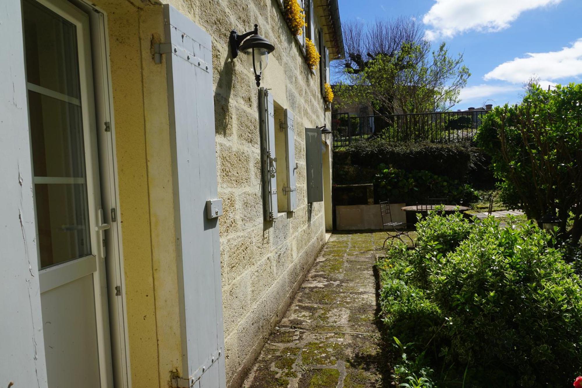 Moulin Notre Dame Hotel Saint-Genes-de-Castillon Exterior photo