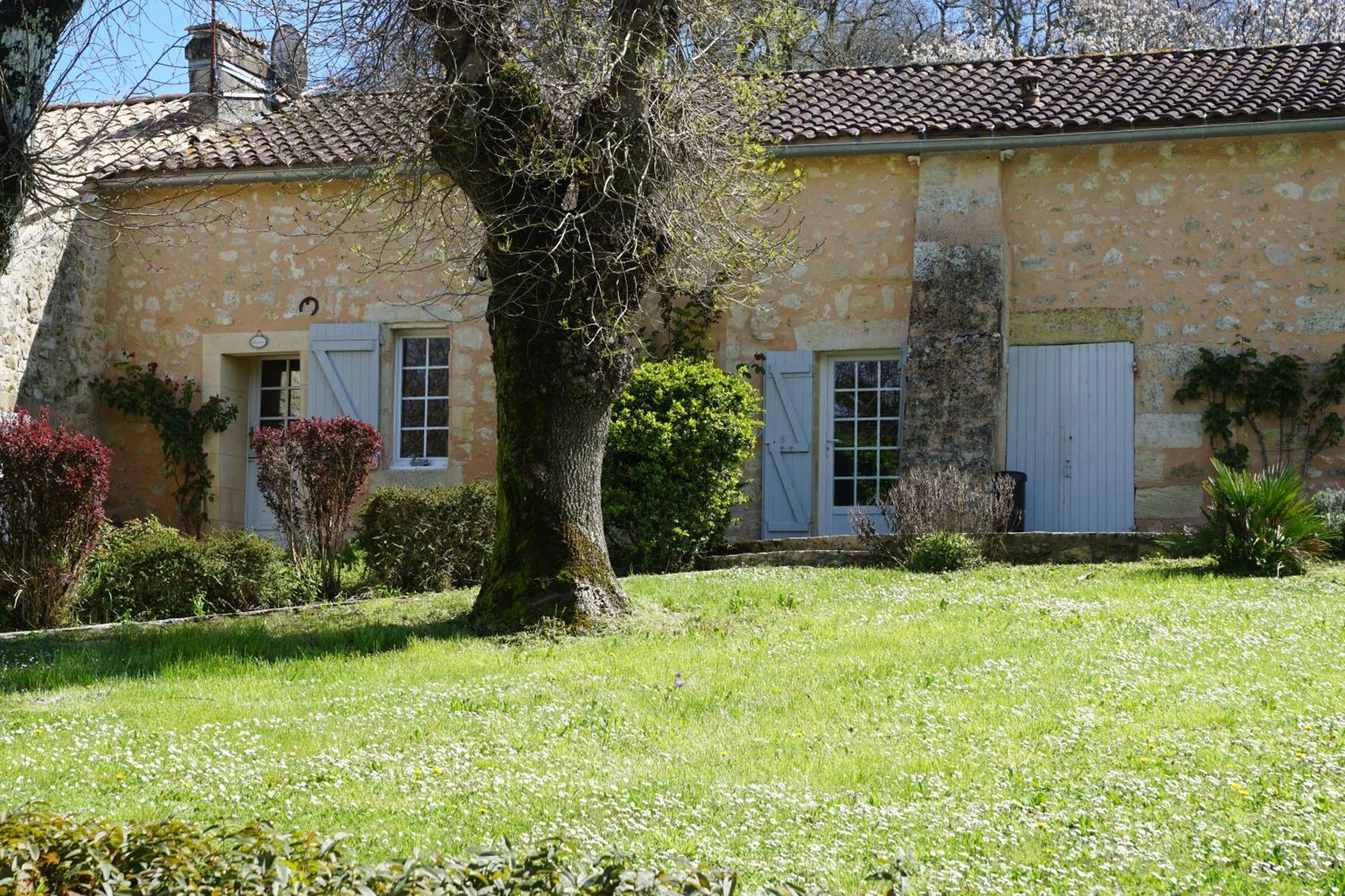 Moulin Notre Dame Hotel Saint-Genes-de-Castillon Exterior photo
